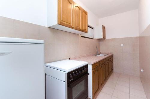 Two-Bedroom Apartment with Balcony image 10
