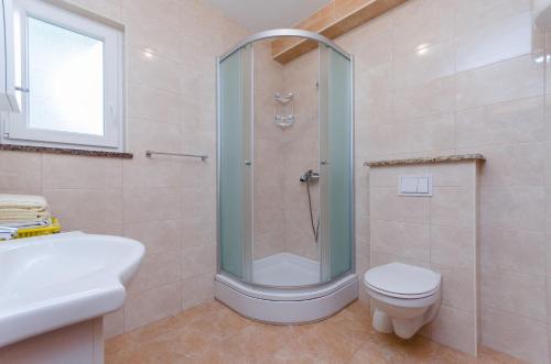 Two-Bedroom Apartment with Terrace image 5