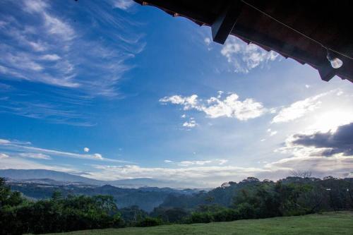 Two Acre Private Costa Rican Villa Volcano Views Gym Hot Tub