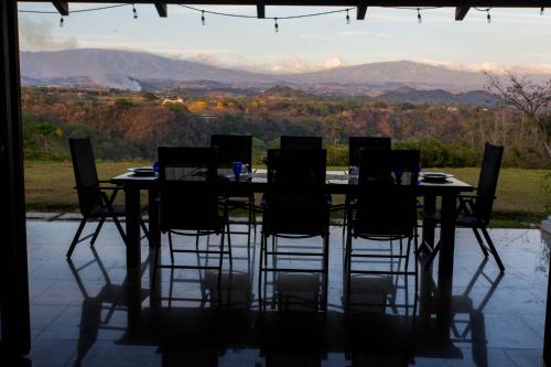 Two Acre Private Costa Rican Villa Volcano Views Gym Hot Tub