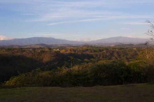 Two Acre Private Costa Rican Villa Volcano Views Gym Hot Tub