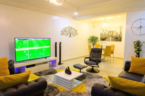 Cc & Cg Homes Luxury 4 Bedrooms Apartment