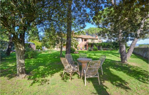 1 Bedroom Amazing Home In Arezzo