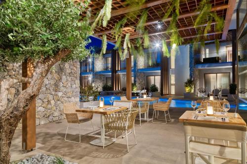 Utopia Blu Hotel - main image
