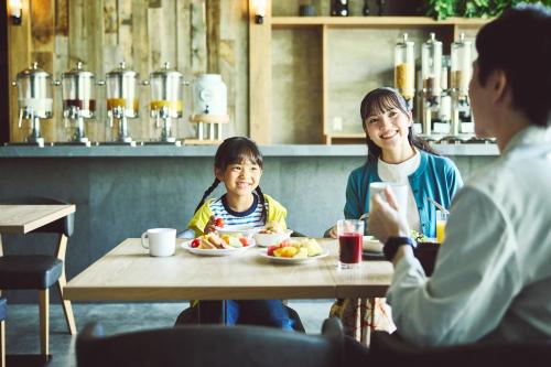 405064213 Holiday Inn Express Osaka City Centre- Midosuji by IHG