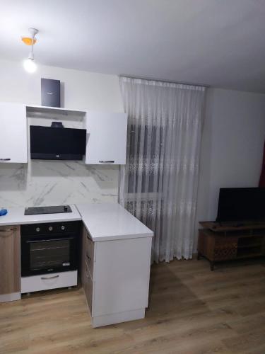 1-bedroom,nearby services&park, Wifi, parking-TS32