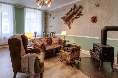 Ferienwohnung Herrenzimmer mit Kamin und Terrasse - Apartment - Annaberg-Buchholz