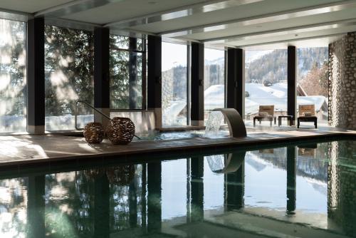 בריכת שחיה, Carlton Hotel St Moritz - The Leading Hotels of the World in סנט מוריץ
