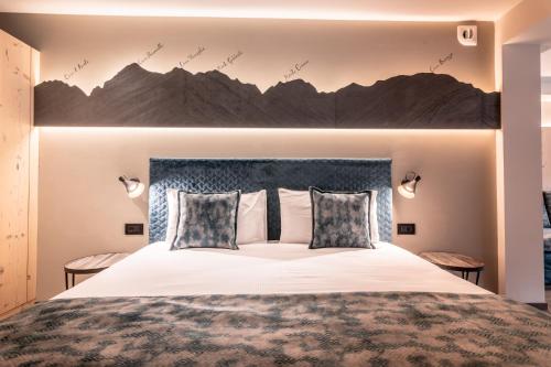 Junior Suite with Balcony