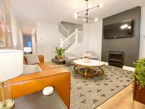 The Kaufman Bakery Square by Luxe PGH in Pittsburgh, USA