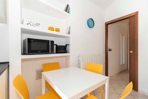 GuestHost - Colourful Flat San Donato, Turín (fotografie 7)