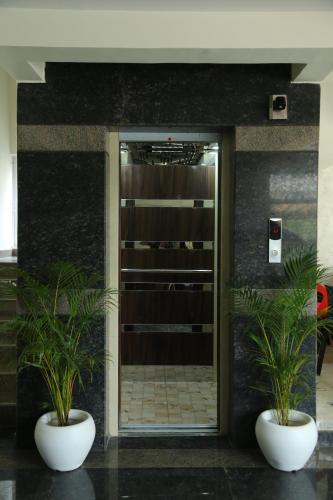 Hotel Bangalore Airport Inn, Near kempegowda Airport, Airport Pickup & Drop Available 24X7 near Kempegowda International Airport