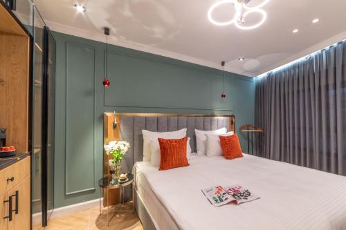 The David Story Boutique Room Type - Large Standard Double Room (accessible by stairs only) The David Story Boutique Room Type - Large Standard Double Room (accessible by stairs only)