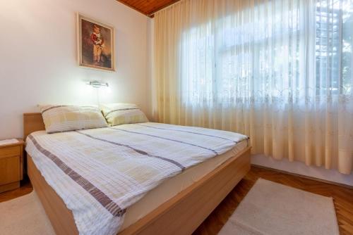 Apartments HINIC - image 10