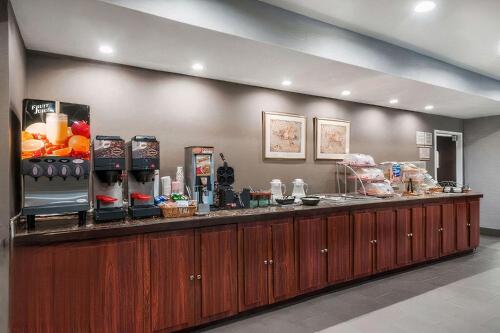 Hawthorn Extended Stay by Wyndham Columbus Hawthorn Extended Stay by Wyndham Columbus