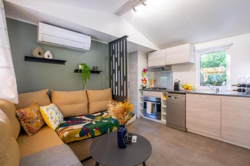Mobil home Queen Margaret – khách sạn tại Cais