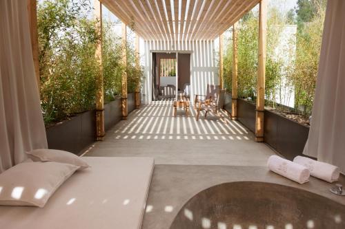 405136695 Praia Art Resort - Small Luxury Hotels of the world
