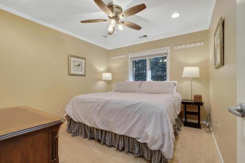 Harbor Springs Retreat - image 10