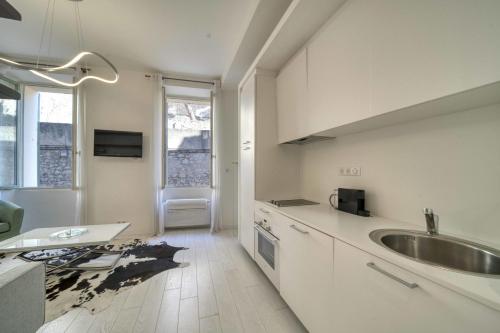 REF 1490 - Cannes Le Suquet - Apartment for rent, Cannes (zdjęcie 2)