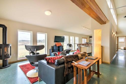 Private Fairplay Home with Fishing Pond and Mtn Views! in Fairplay, USA