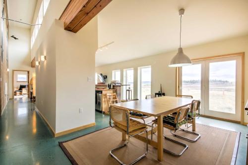 Private Fairplay Home with Fishing Pond and Mtn Views! in Fairplay, USA