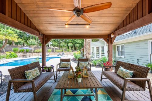 Relax In Private Pool & Cozy Gazebo At Param Farms in Cartersville, USA