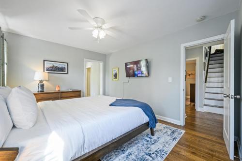 Plan A Trip To Georgia Aquarium In This Comfy 3BR in Atlanta, USA