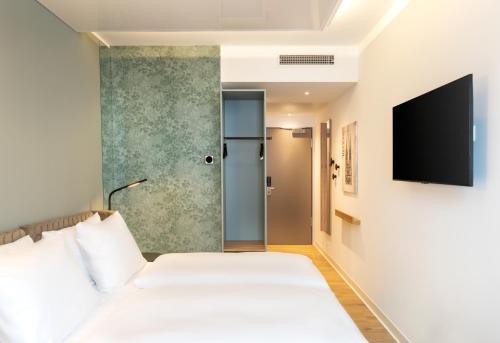 2 twin beds