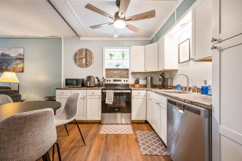 Cabin Style With Patio Seating & Charcoal Grill in Woodstock, USA