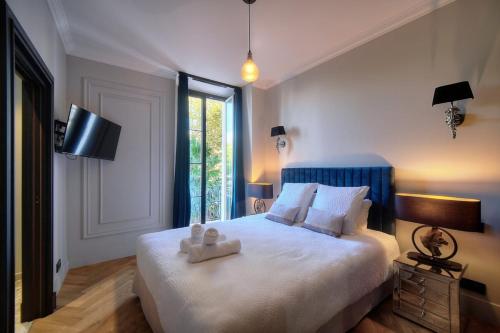 Apartment image 8