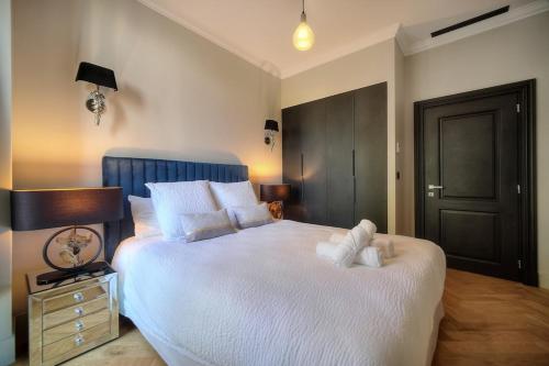 Apartment image 6
