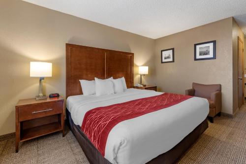 Comfort Inn & Suites Hays I-70