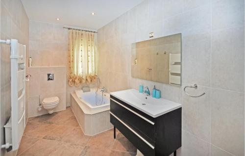 Bathroom, Gorgeous Home In Saint Raphael in Saint-Raphael