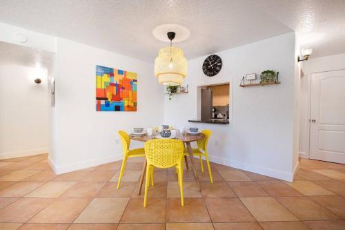 * NEW * Serene Retreat / Private Patio & Pool * thumb 2