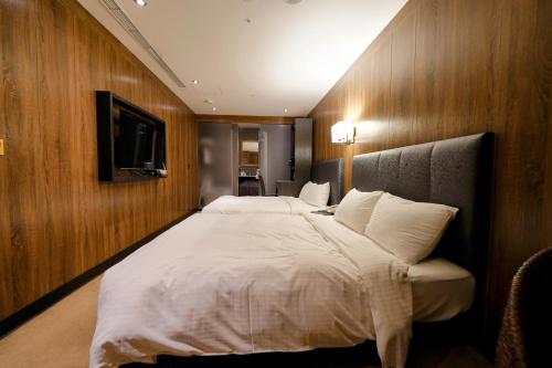 Meworld Hotel - Taipei Main Station