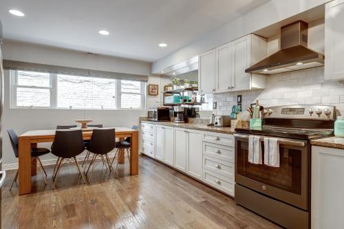 Charming & Bright Multilevel Townhome with Parking in Old Town