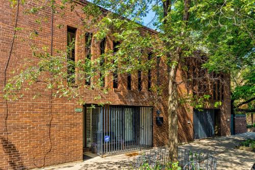Charming & Bright Multilevel Townhome with Parking in Old Town