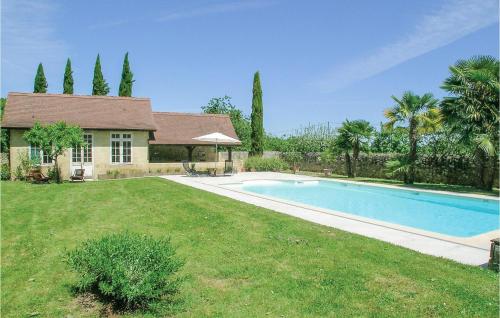 Peldbaseins, Pet Friendly Home In St Antoine De Breuilh in Saint-Antoine-de-Breuilh