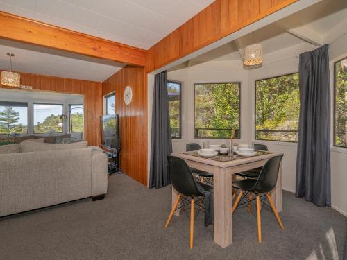 Exterior view, Hillside Haven - Tairua Holiday Home in Tairua