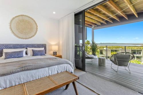 Luxury Holiday Living, Noosa Heads