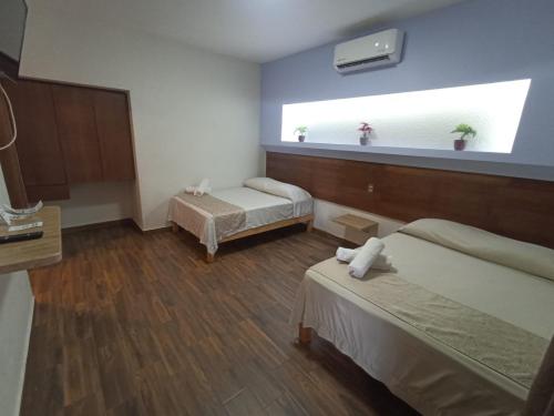 2 bedrooms, 3 beds