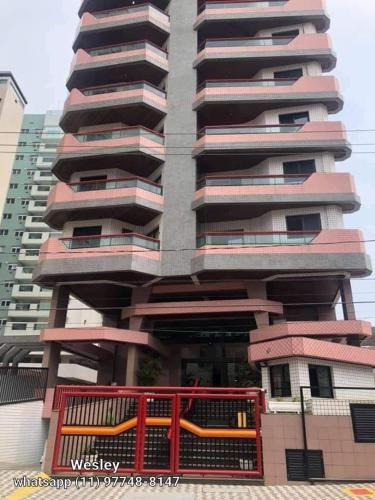 Refúgio Pé na Areia a 100 metros do Mar na Praia Grande (Refugio Pe na Areia a 100 metros do Mar na Praia Grande) in อเวียเซา