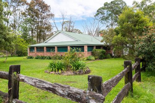 Tatbern Park Cottage Wallalong