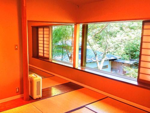 Superior Japanese-Style B with Toilet- Non-Smoking