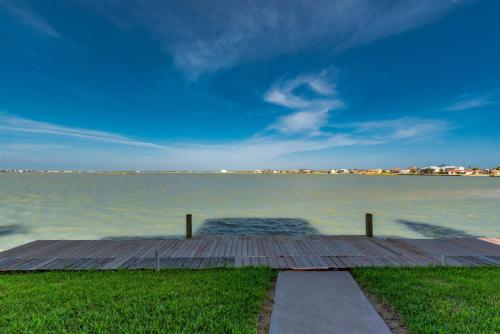 Waterfront Escape in Rockport, USA
