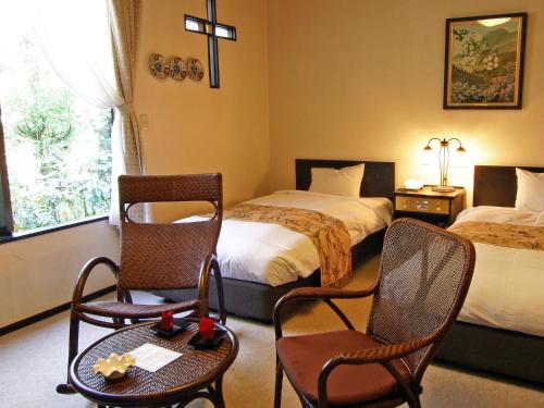 Twin Room B with Toilet - Non-Smoking
