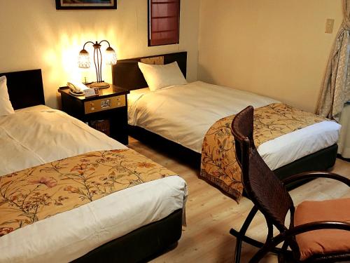 room detail thumbnail 1