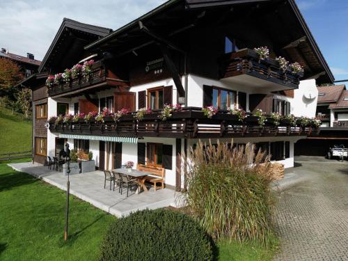 Gästehaus Dauser - Apartment - Obermaiselstein-Grasgehren