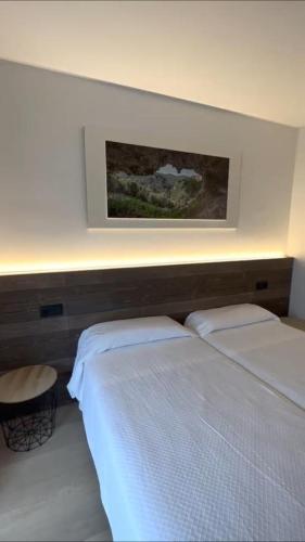 2 twin beds, 2 sofa beds