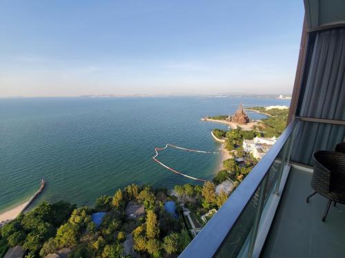 Baan Plai Haad - Wongamat Beach, stunning views MINIMUM 10 NIGHTS